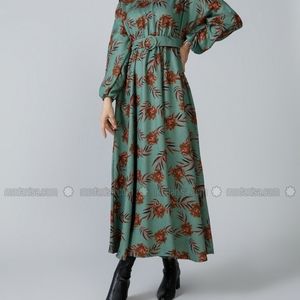 Green floral maxi dress|long modest dress|